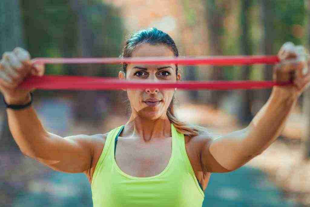 Rear delt starting position with resistance bands