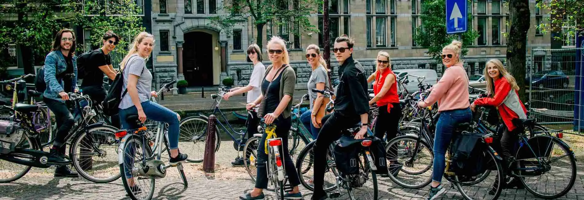 ways to keep fit while travelling to Amsterdam