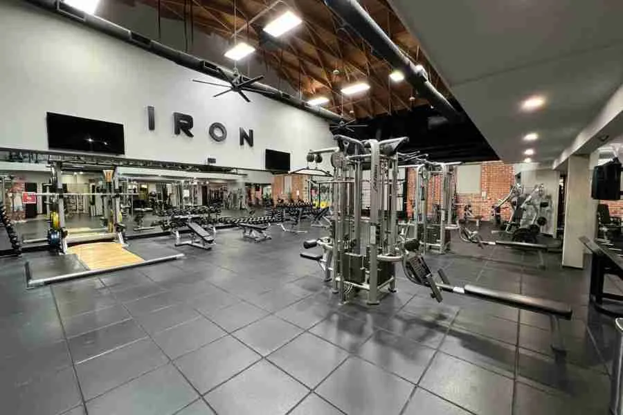 Best Bodybuilding Gyms in Santa Monica that isn't Gold's Gym