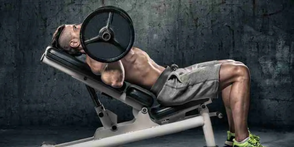 How To Use The Chest Press Machine For Plateau-Busting Pec Gains